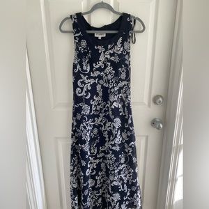 Elegant black and white floral dress, size 12, studio 1 dress